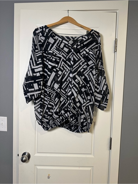torrid Tops - torrid Black and White Geometric Pullover Blouse